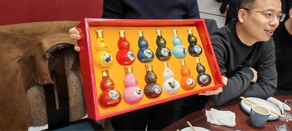 ゼメイジア、毎年恒例のチーム祝賀会で午年を迎える