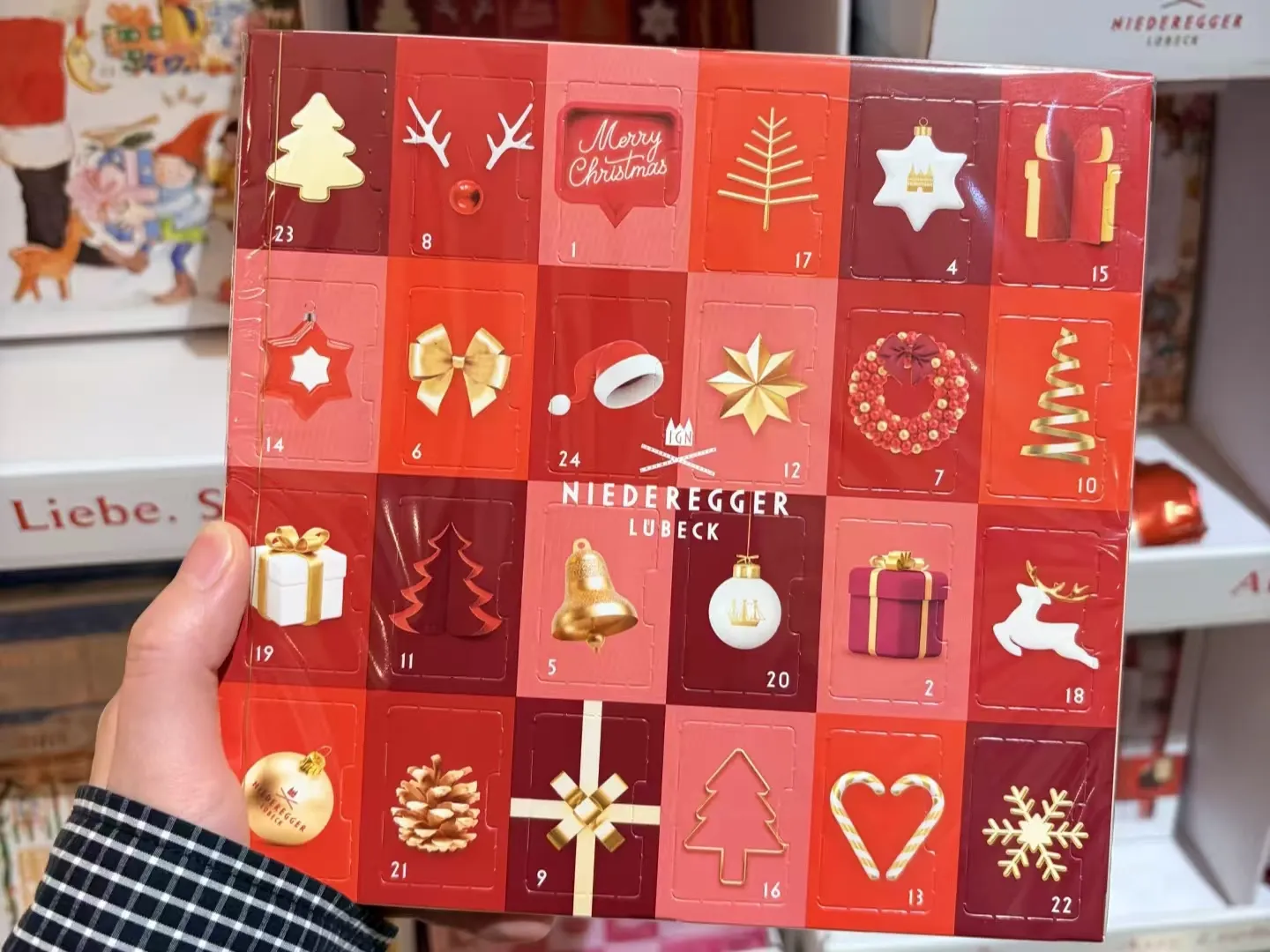 紙ならではの価値あるクリスマスギフト ブラインドボックス