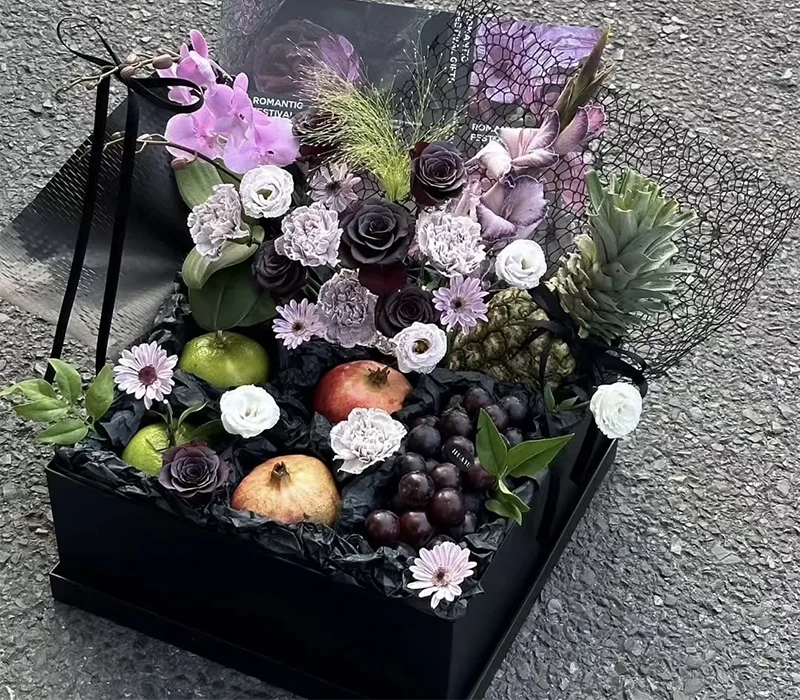 Exquisite fruit box