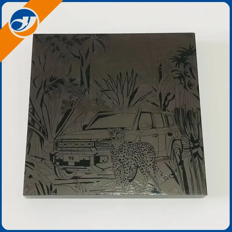 マットエンボスブラックギフトボックス